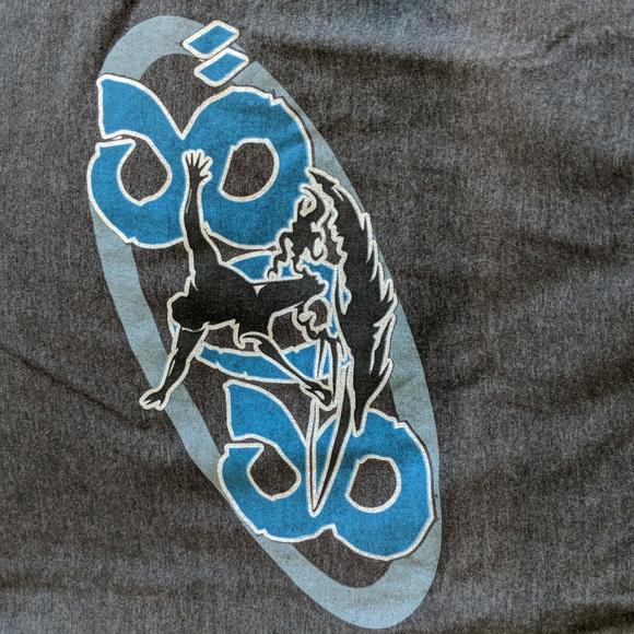Dark-gray t-shirt with surf print in blue/white. Size M - Picture 5 of 6